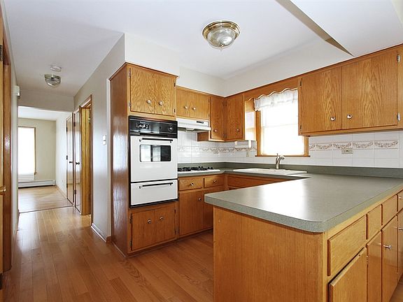 3rd image of 6034 S Kildare Ave