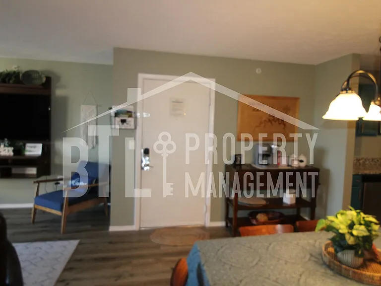 2905 Vineyards Pkwy #5 — Photo 32