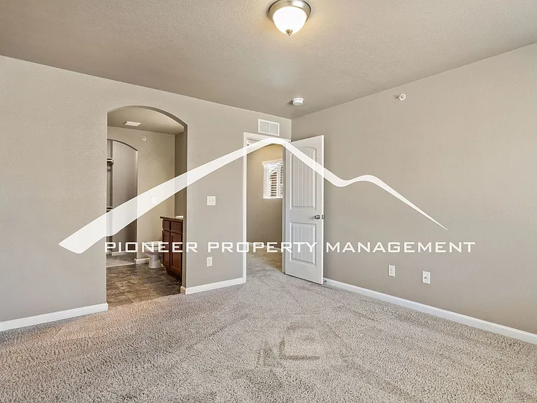 4334 Yellow Dock Point — Photo 9
