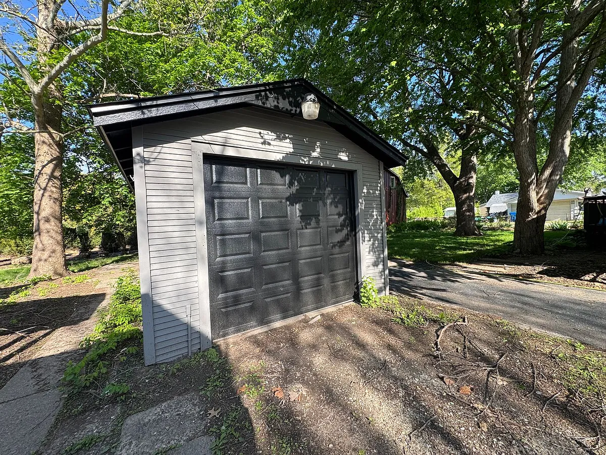 Building Photo - 2711 47th St