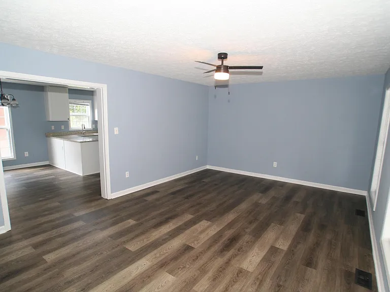 109 Ashe Ave — Photo 8