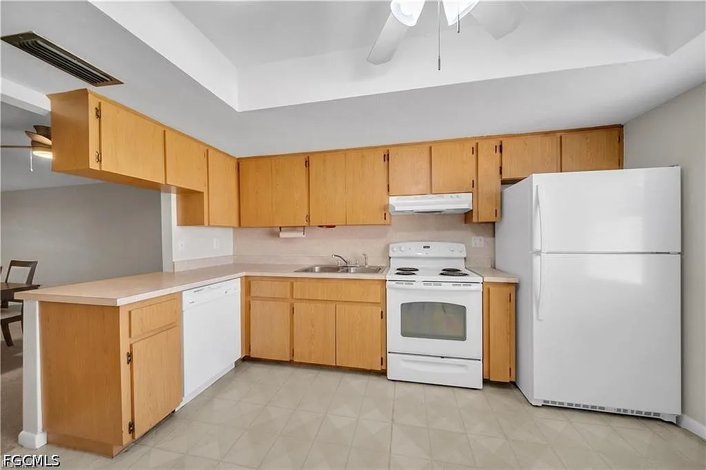836 SW Trafalgar Pkwy — Photo 4