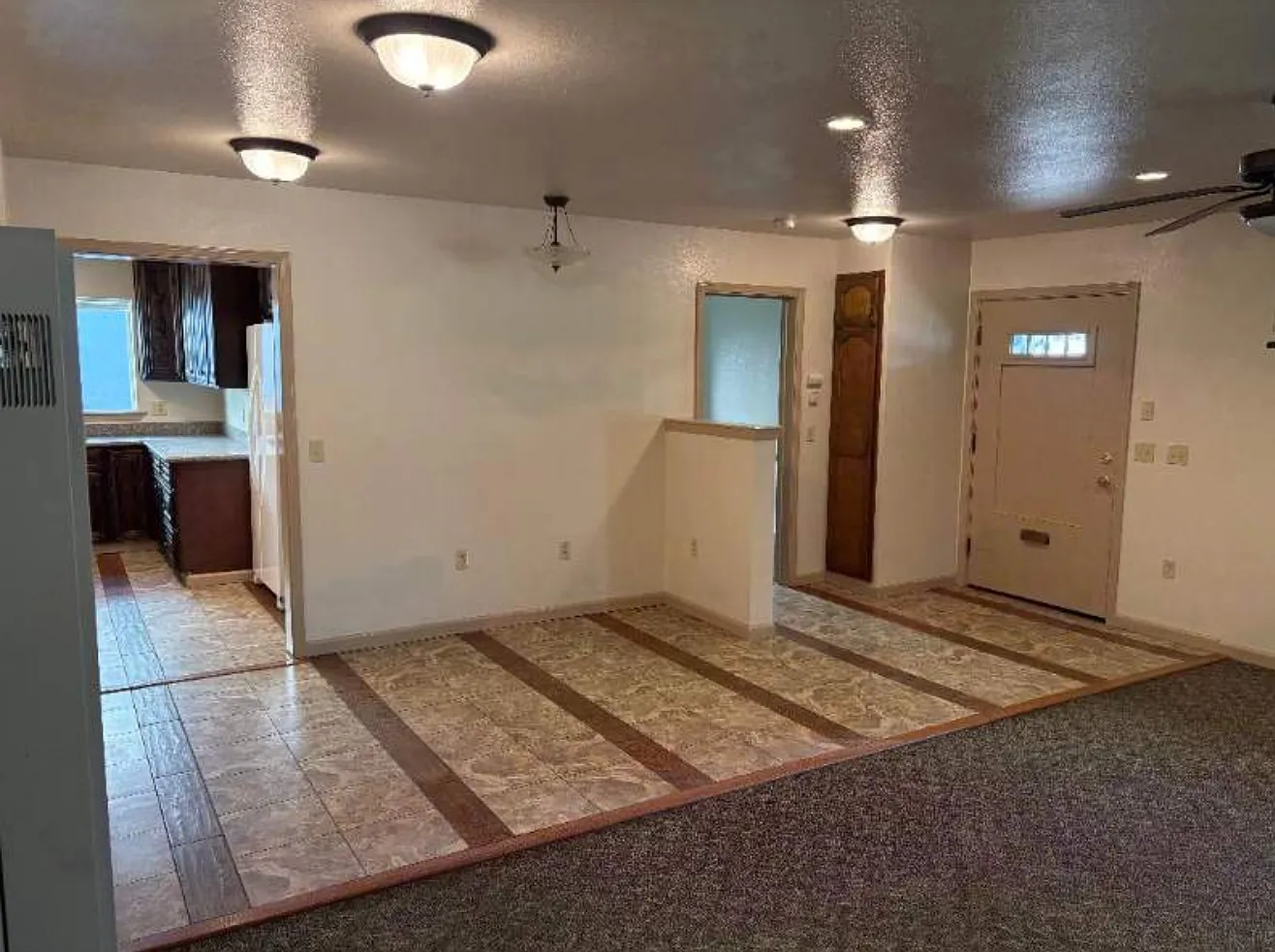 250 Barham Ave — Photo 2