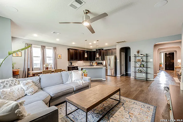 1802 Ayleth Ave — Photo 9