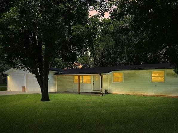 102 W Redwood St, Archie, MO 64725