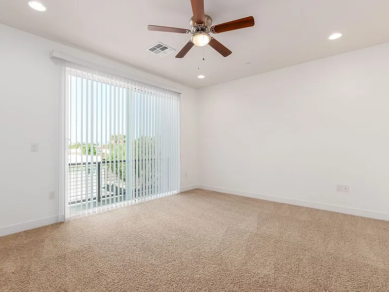The Aeries Townhome Apartments — Photo 13