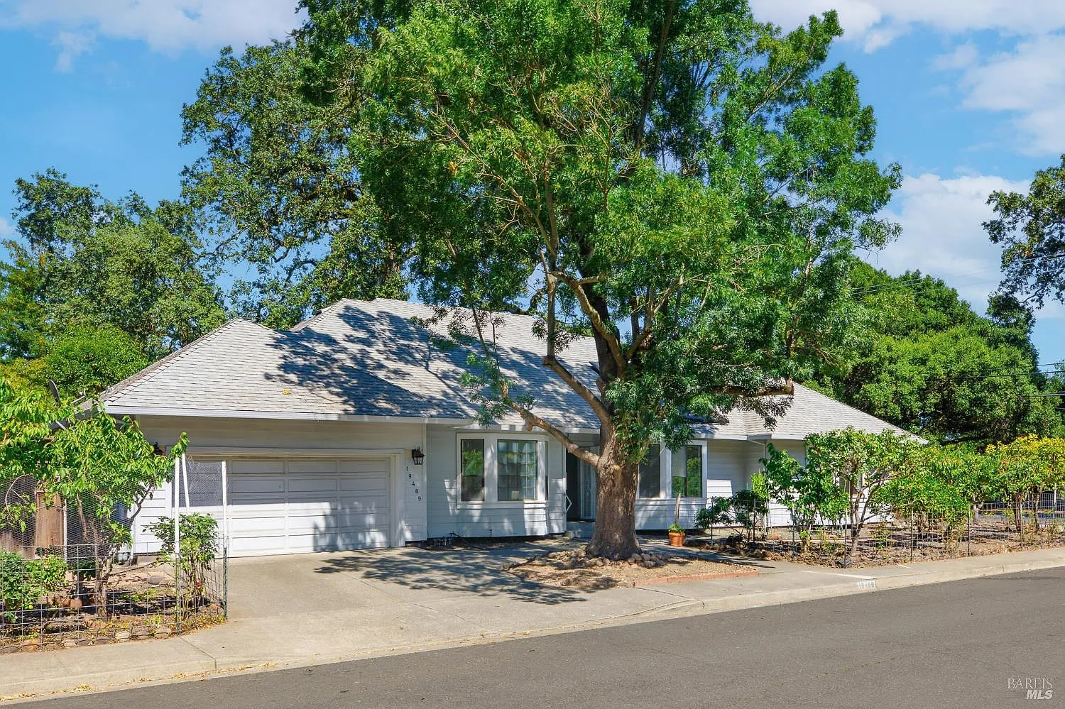 19489 Laurelbrook Court - Photo 3
