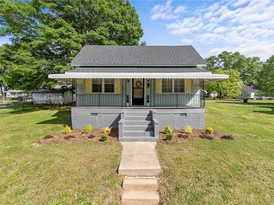8 Brock St, Pelzer, SC, 29669