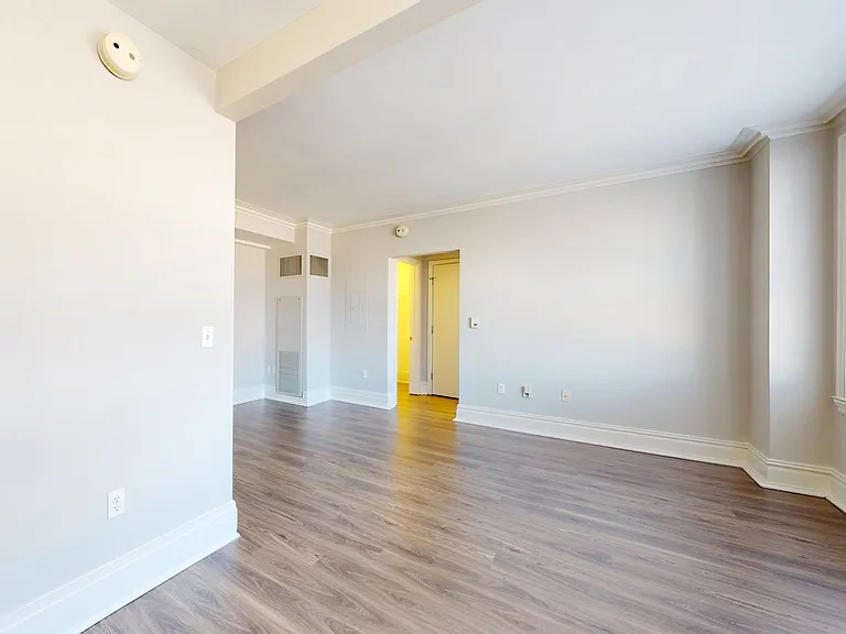 Dining/Living room