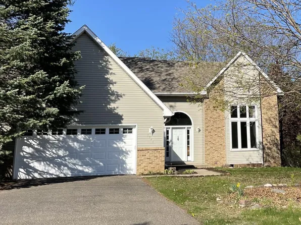 8948 Pinehurst Rd, Woodbury, MN 55125