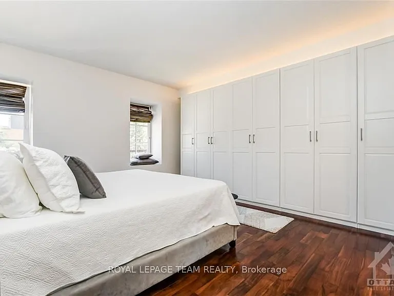 10 Clarence St #3 — Photo 10