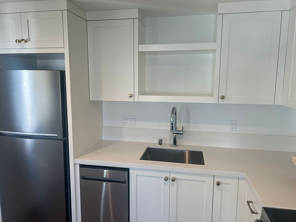 1st image of 2132 Cully Pl #2132