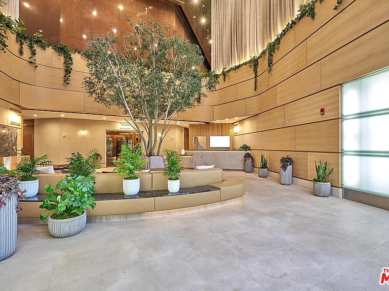 1100 Wilshire Blvd #2108 — Photo 16