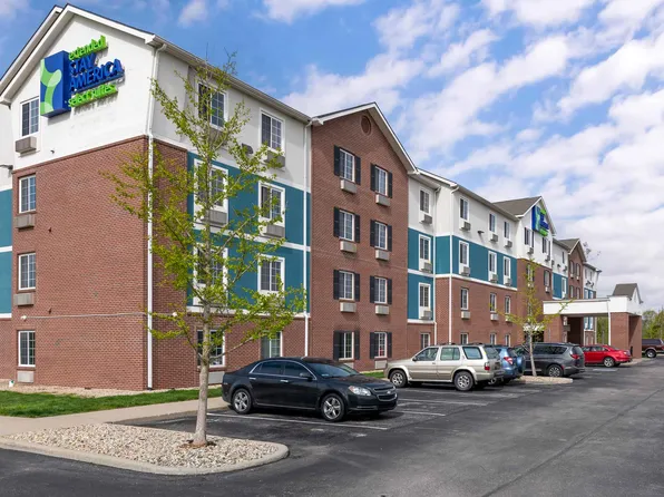 Indianapolis - Plainfield, 6295 Gateway Blvd, Plainfield, IN 46168