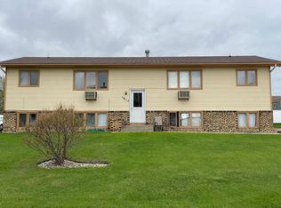 1818 5th St SE #2, Minot, ND 58701