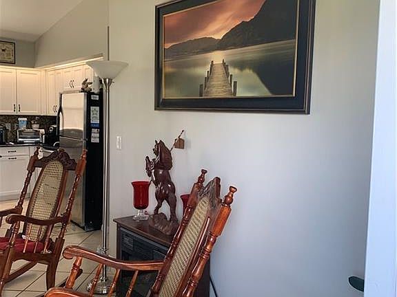5th image of 10741 Lemontree Ct
