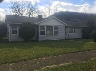 927 3rd Ave, Marlinton, WV