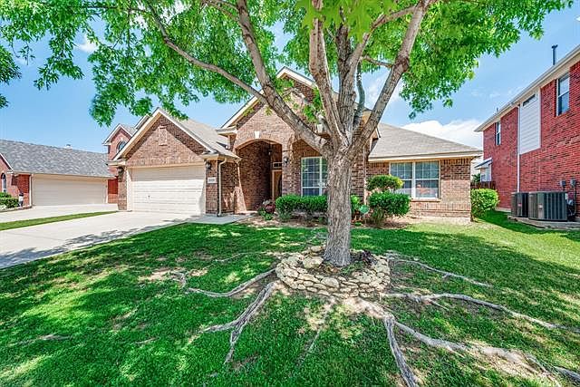 1st image of 3737 Queenswood Ct
