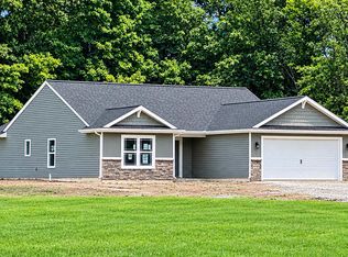 9840 Bronco Dr, Fort Wayne, IN 46804