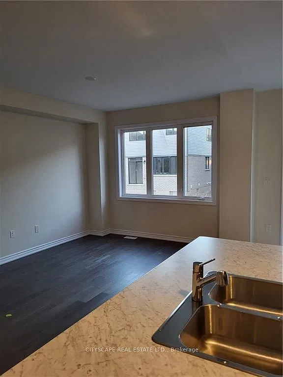 3 bed, $2,350 — Photo 4