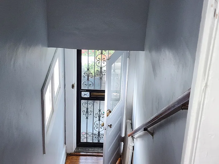 2806 Silver Hill Ave — Photo 7