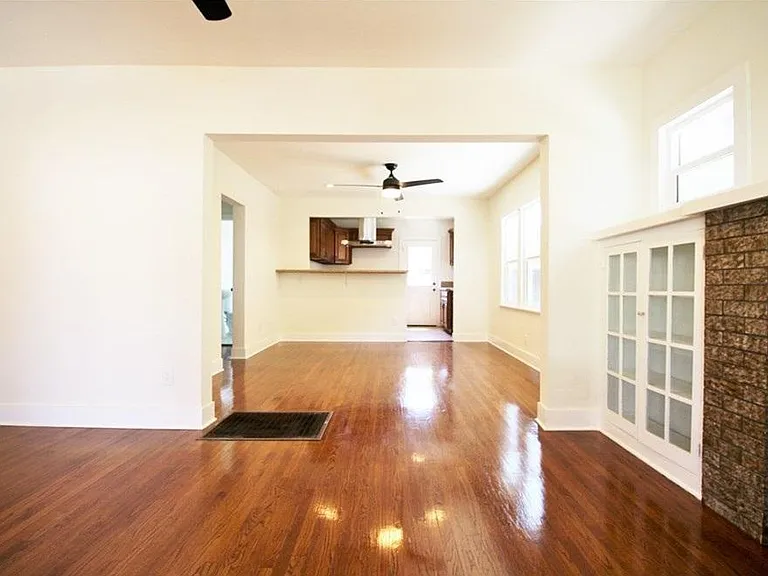 856 W Colorado Blvd — Photo 11