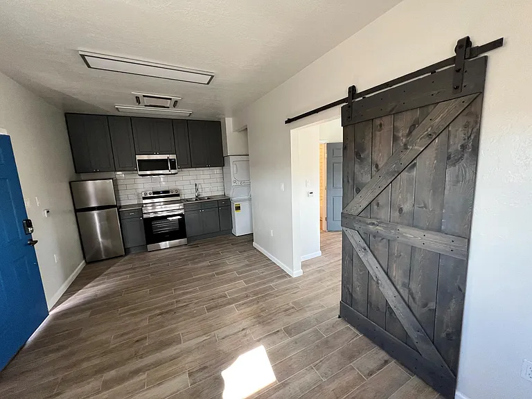 519 W Santa Fe Ave #A — Photo 5