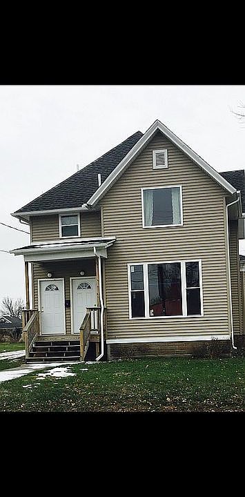 1st image of 1558 E Main St APT 1