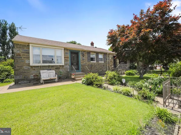 7703 Lister St, Philadelphia, PA 19152