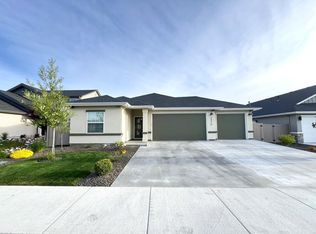 2370 W Herron Ridge Dr, Nampa, ID 83686