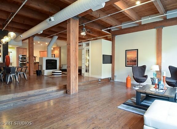 2nd image of 1101 W Armitage Ave APT 102