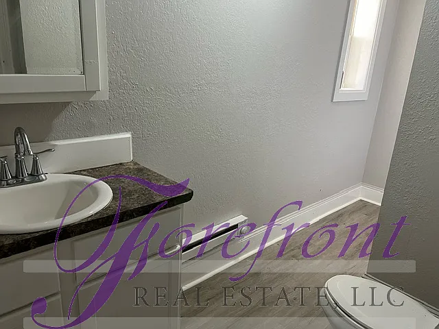 1028 South Walnut Street - 3 — Photo 3