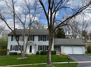 780 Haw Thicket Ln, Saint Louis, MO 63131