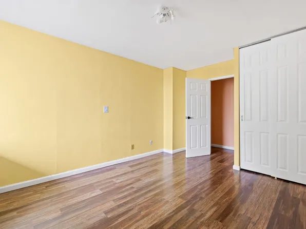 200 Winston Drive image 13 of 28