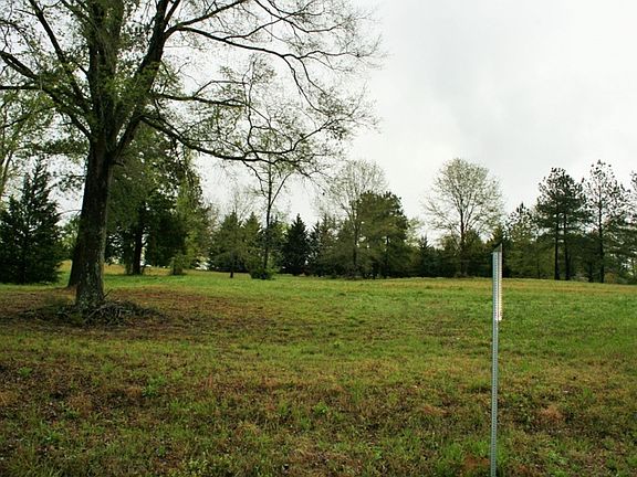 2nd image of 140 Buena Vista Dr