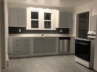549 Broadway #1, Somerville, MA 02145