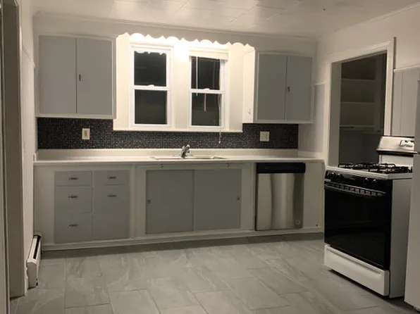 549 Broadway #1, Somerville, MA 02145
