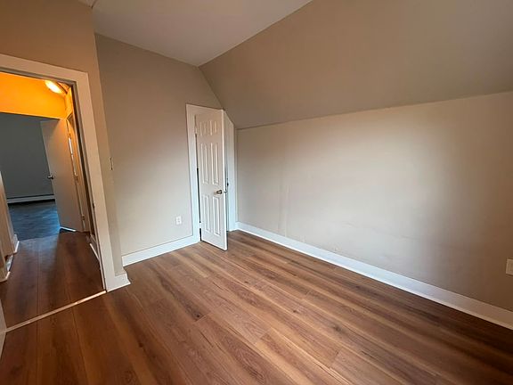 5th image of 24 Shelter St #2A