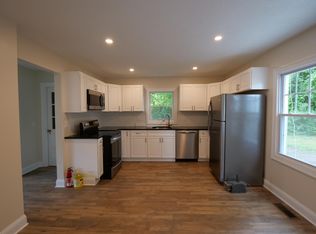 5 Irving St, Easthampton, MA 01027