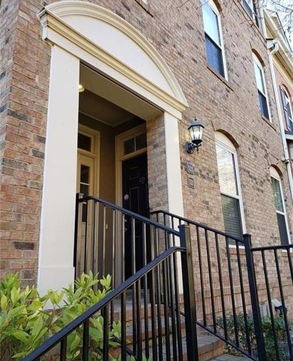 1st image of 521 Perimeter Walk