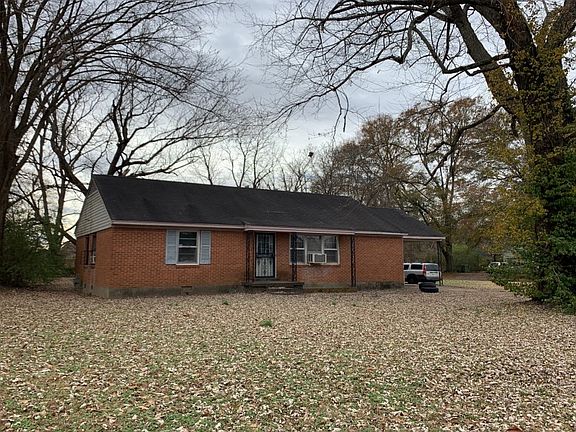 3rd image of 437 Clarice Dr