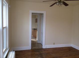 114 S Cherry Ave APT 2, Freeport, IL 61032