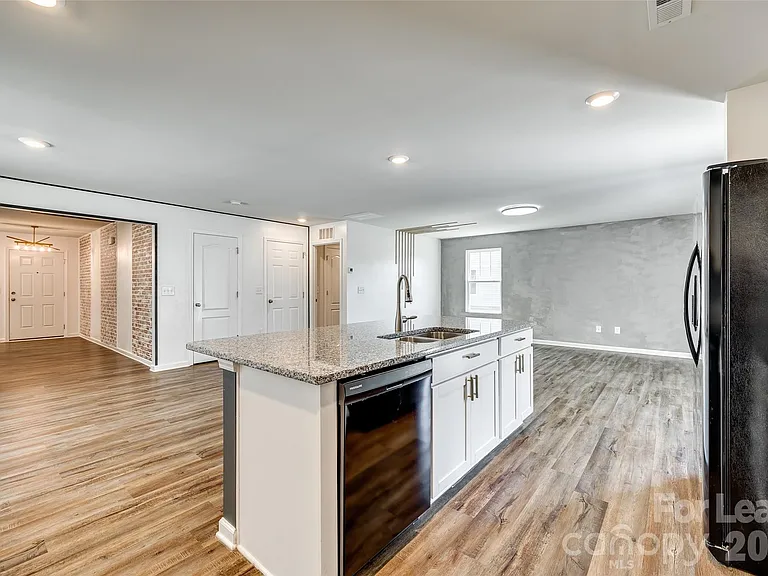 1131 Ava Trail Ln — Photo 10