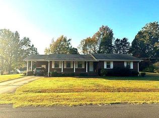 67 Henton Rd NE, Rome, GA 30161