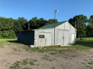 212 3rd St, Maxwell, IA 50161