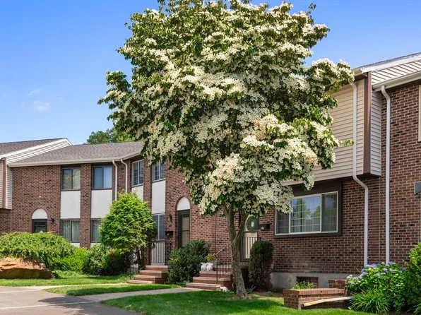 399 Pond St APT G6, Braintree, MA 02184