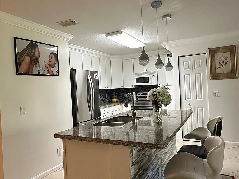 4460 Crystal Lake Dr — Photo 8