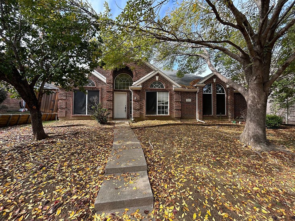 1st image of 4217 Oak Grove Dr