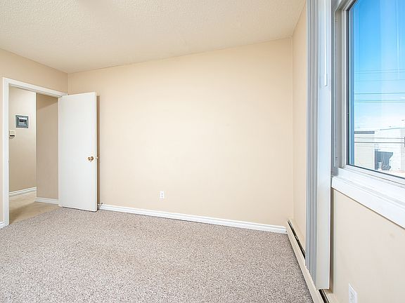 5th image of 10640 114th St NW