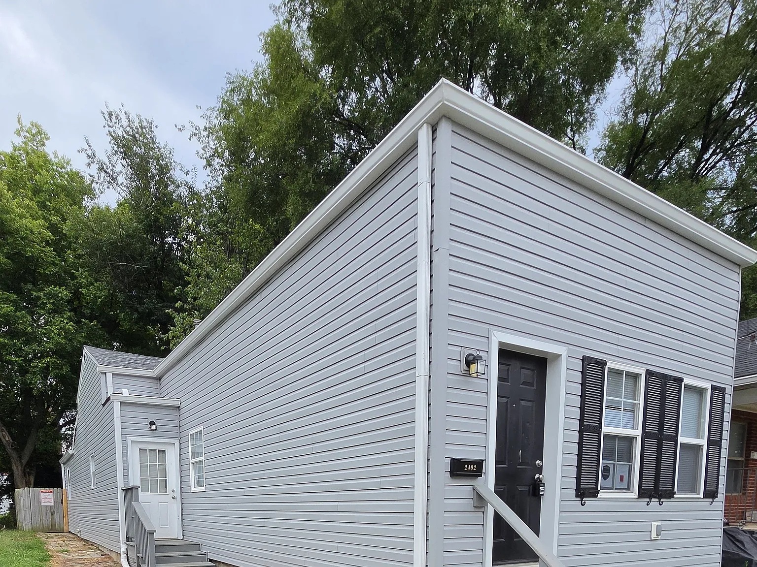 4 bed, 1400 sqft, $1,195 — Photo 2
